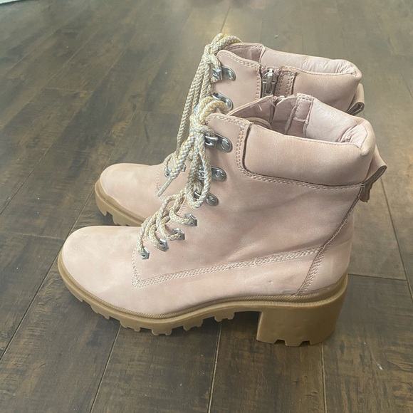 Steve Madden Dillan Light pink Combat lace up boots - Picture 5 of 12